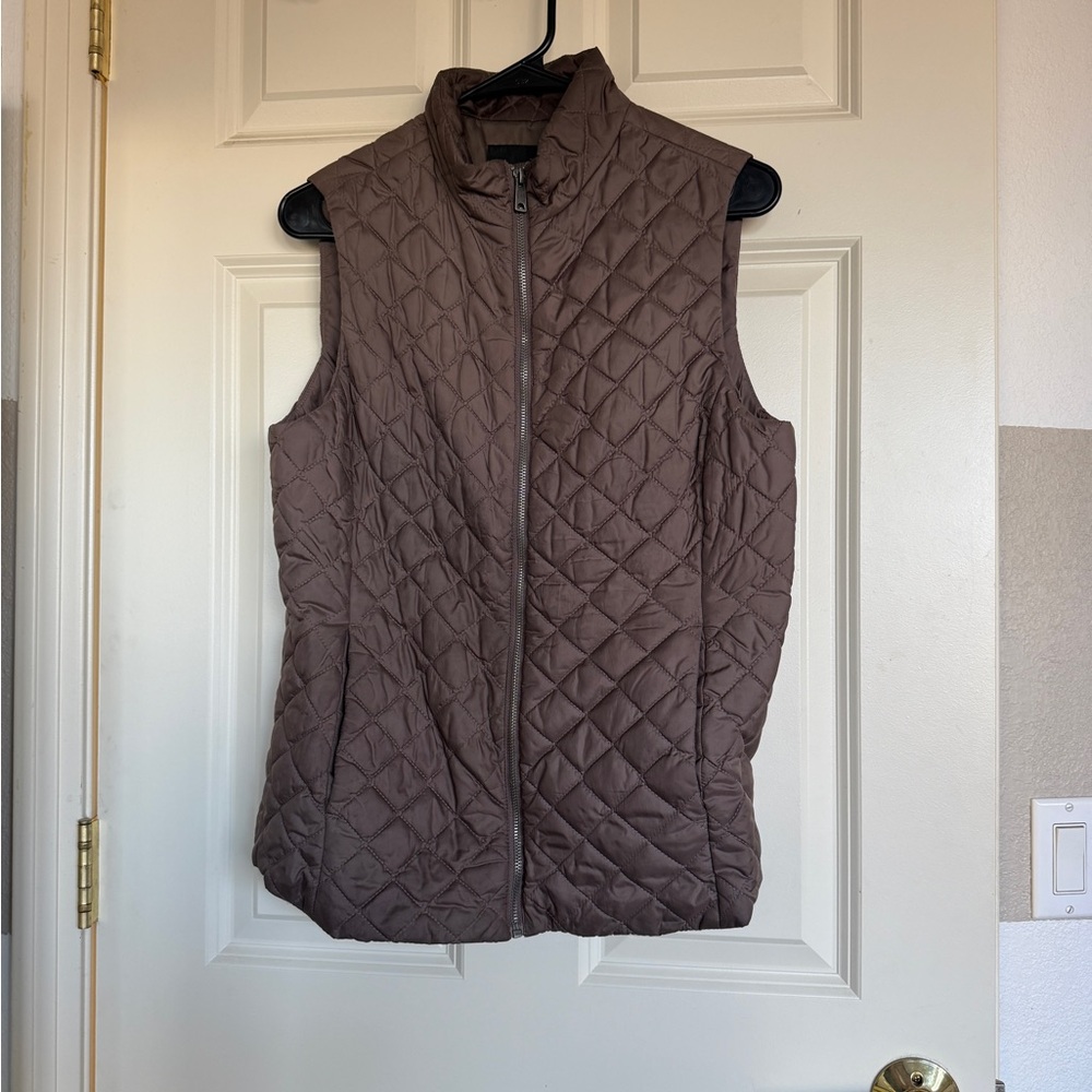 Banana Republic Woman’s Quilted Vest